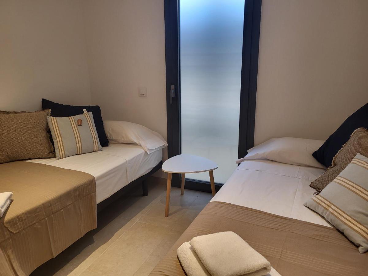 Roses Casc Antic S L Sabater 1 Apartamento Exterior foto